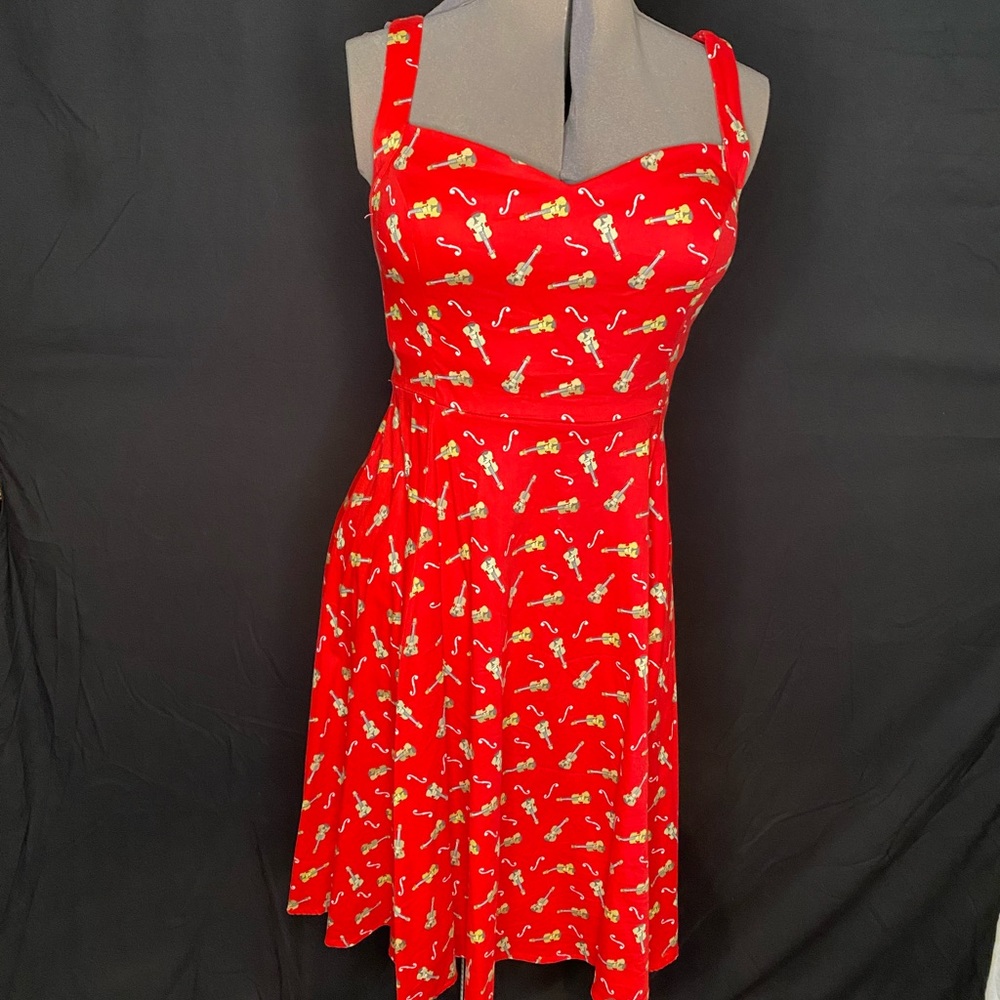 Hearts and Roses bass dress Size 14 EUC